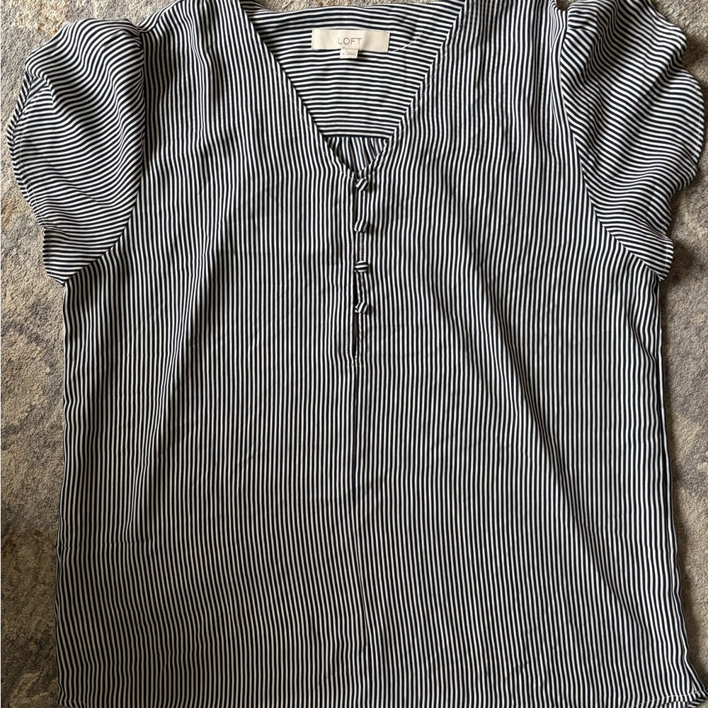 LOFT Gray Puff Sleeve Blouse with Buttoned Relaxed Fit